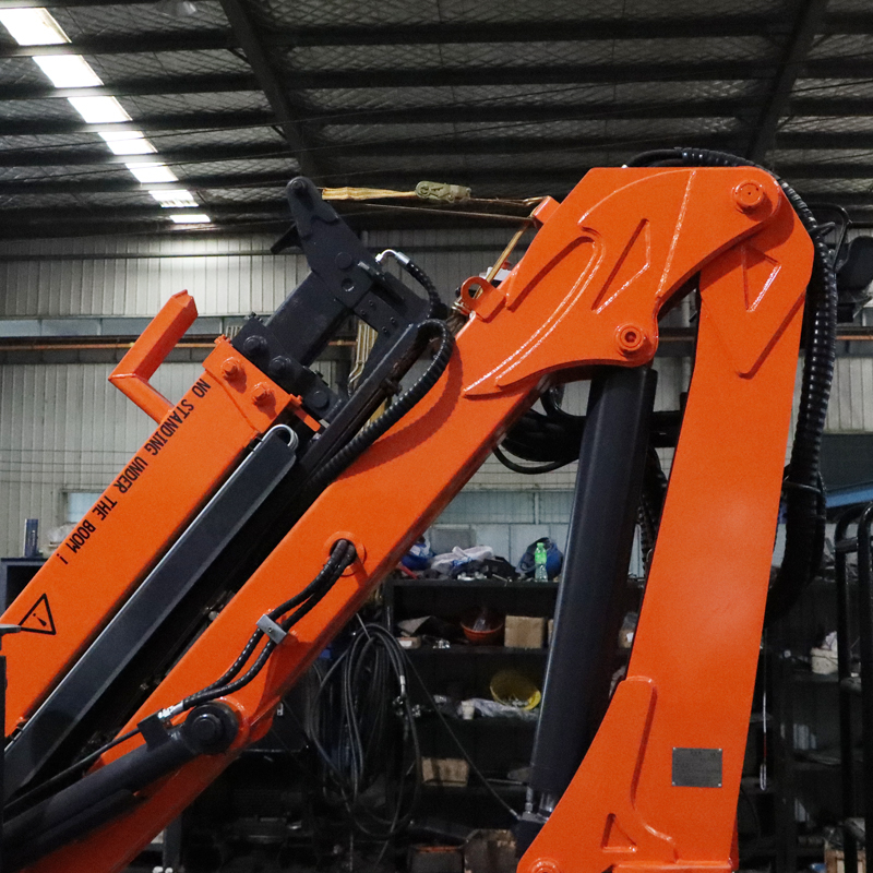 ZM75: Arm Length 7667MM -Timber Crane