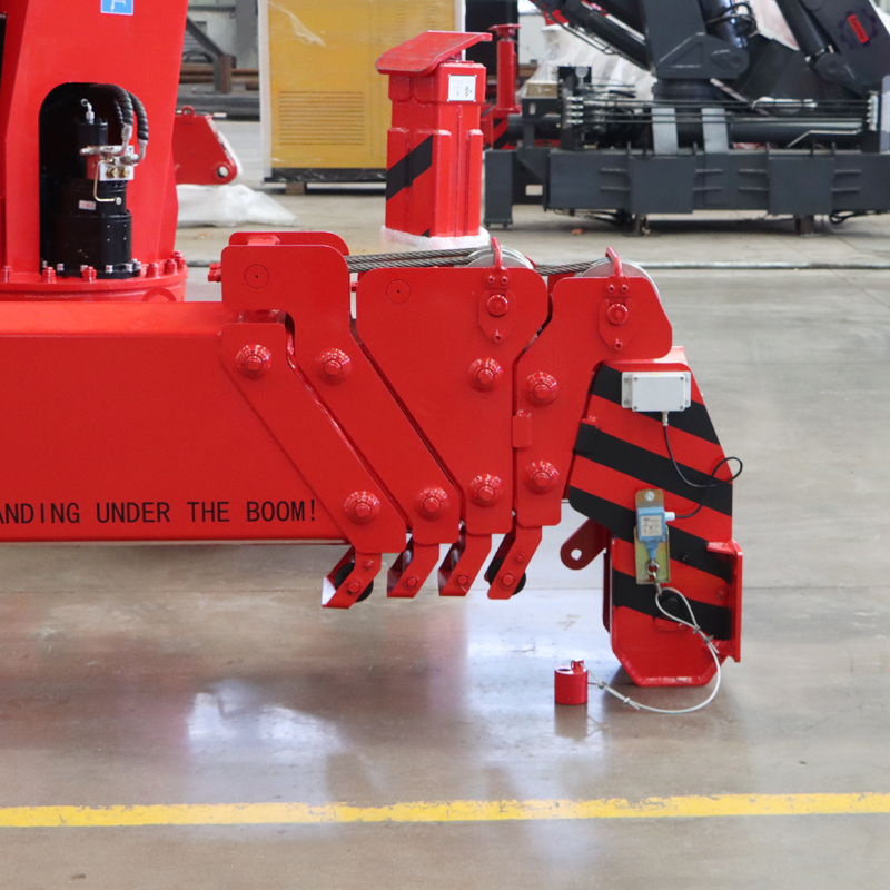 8 Ton Telescopic Boom Truck Mounted Crane