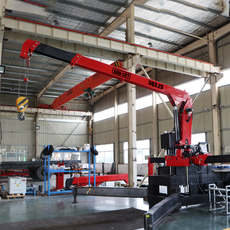 3.2 Ton Telescopic Boom Truck Mounted Crane