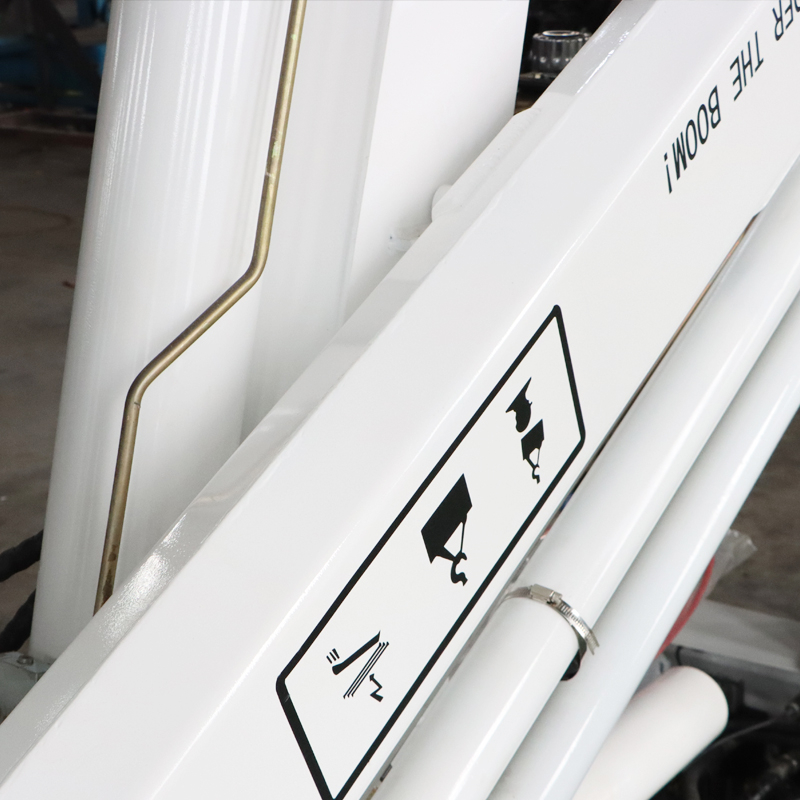 4 Ton Knuckle Boom Truck Mounted Crane