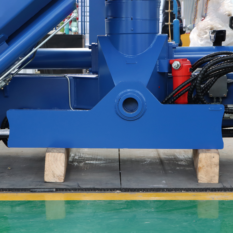 5 Ton Knuckle Boom Truck Mounted Crane