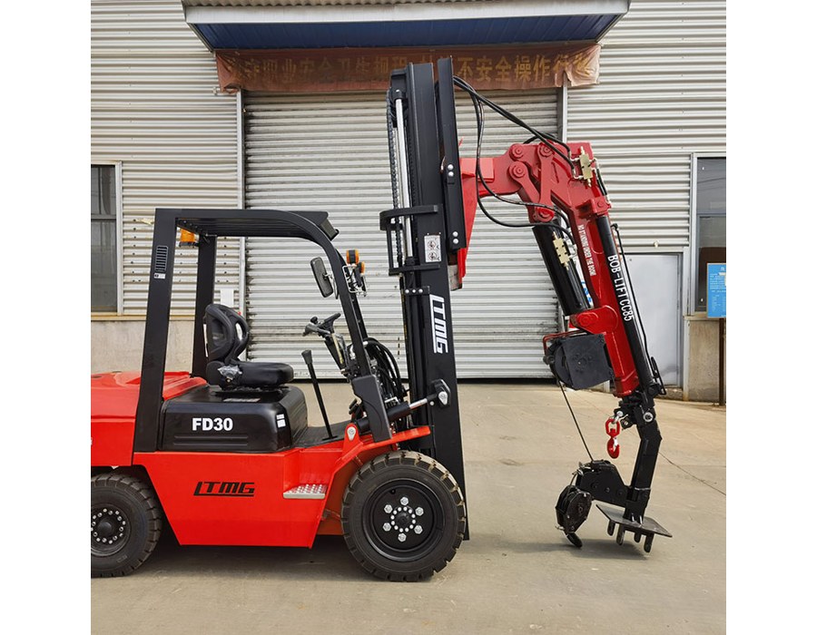 2-3-ton-forklift-fly-jib-crane-4593016dd6-900x700.jpg